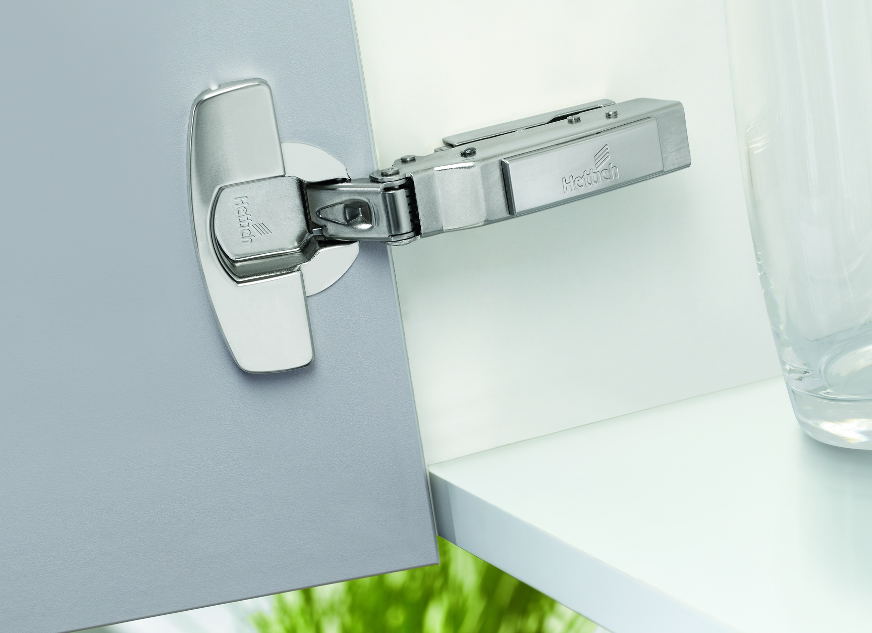 Довести до ручки. Мебельные петли Hettich: Sensys vs. Intermat