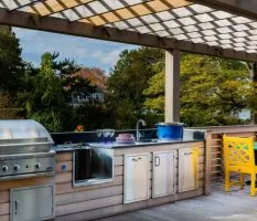 Летняя кухня на даче: практичные идеи обустройства. Как украсить кухню на даче. 36