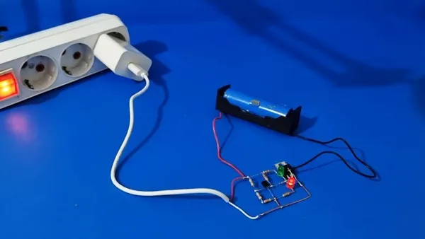 Схемы для изготовления индикатора заряда батареи. Как сделать индикатор заряда. 5