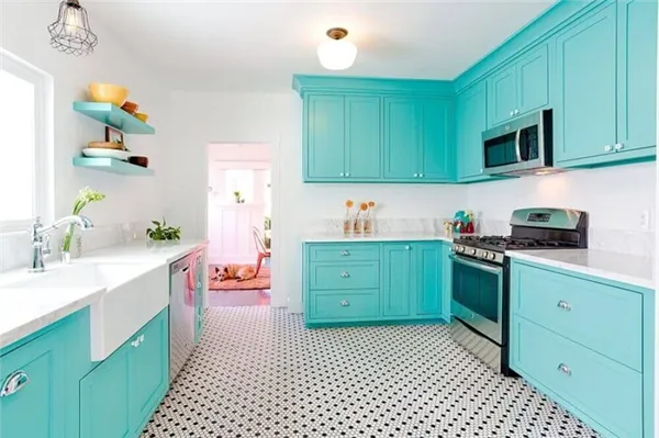 бело голубая кухня