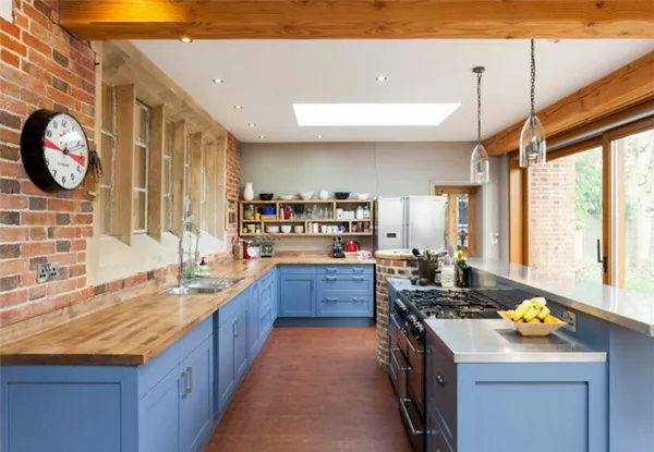 Голубая кухня: 70 лучших фото-проектов и советы по оформлению кухни. Голубой фартук на кухне с чем сочетается. 29