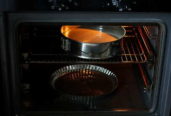 Плохо печет газовая духовка: почему духовка не печет снизу и сверху и как это можно устранить. В газовой духовке снизу подгорает сверху не печет что делать. 2