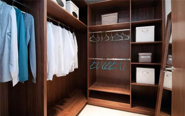 Маленькая гардеробная комната. Как оформить гардеробную комнату небольшого размера. 25