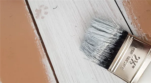 Как перекрасить полированную мебель без снятия лака — методики, инструменты, полезные советы. Как перекрасить полированную мебель без снятия лака. 10