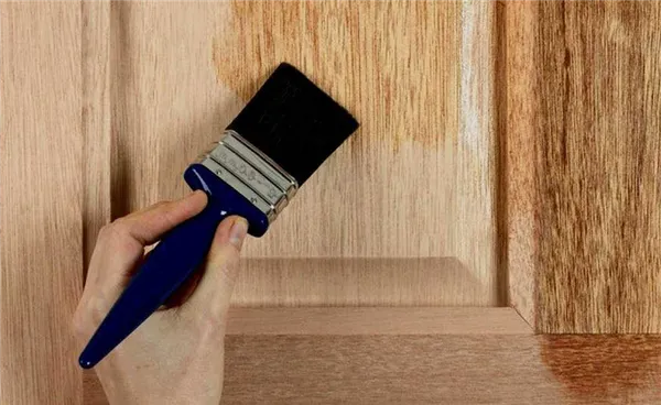 Как покрасить дверь из двп
