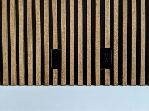 Декоративные рейки на стену в интерьере квартиры: что модно в 2022 году. Как сделать рейки на стену своими руками. 5