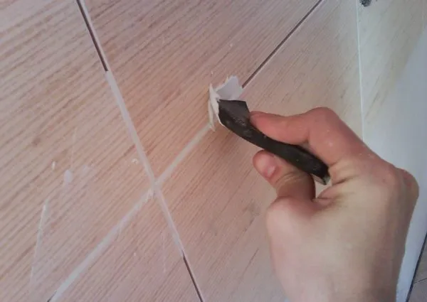Как обновить затирку между плиткой в ванной: только эффективные способы. Как обновить швы между плиткой в ванной. 8
