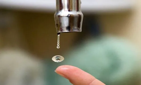 Повысить давление воды в водопроводе можно двумя способами