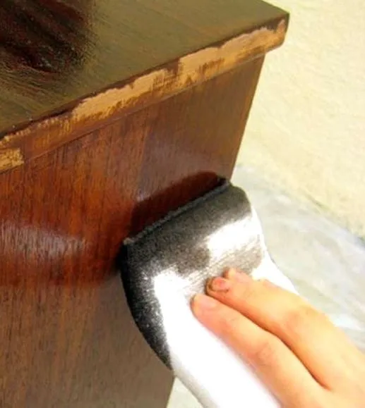 Как перекрасить полированную мебель без снятия лака — методики, инструменты, полезные советы. Как перекрасить полированную мебель без снятия лака. 11