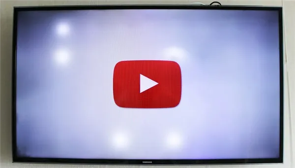 Почему на экране телевизора появляются белые пятна — 10 возможных причин. Что такое засвет на экране телевизора. 13