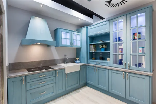 Голубая кухня: 70 лучших фото-проектов и советы по оформлению кухни. Голубой фартук на кухне с чем сочетается. 22