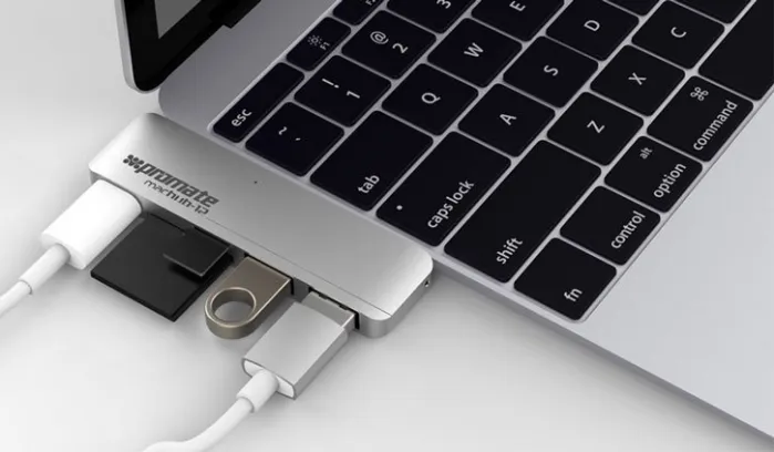 К компьютеру MAC подключение веб-камеры происходит через адаптер USB-C-USB