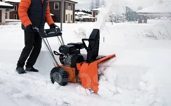  Устройство снегоуборщика